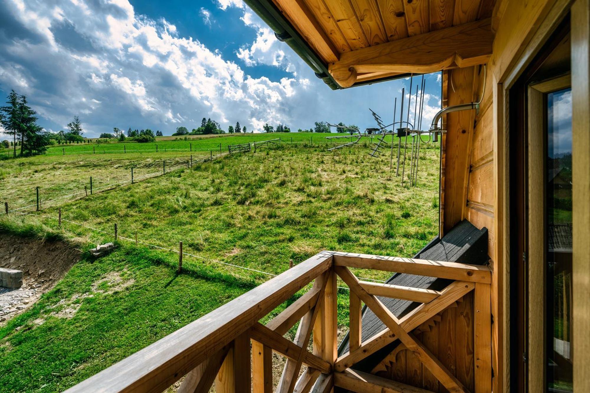 Chalet Szarotka, Rozeta I Parzenica Ratulow