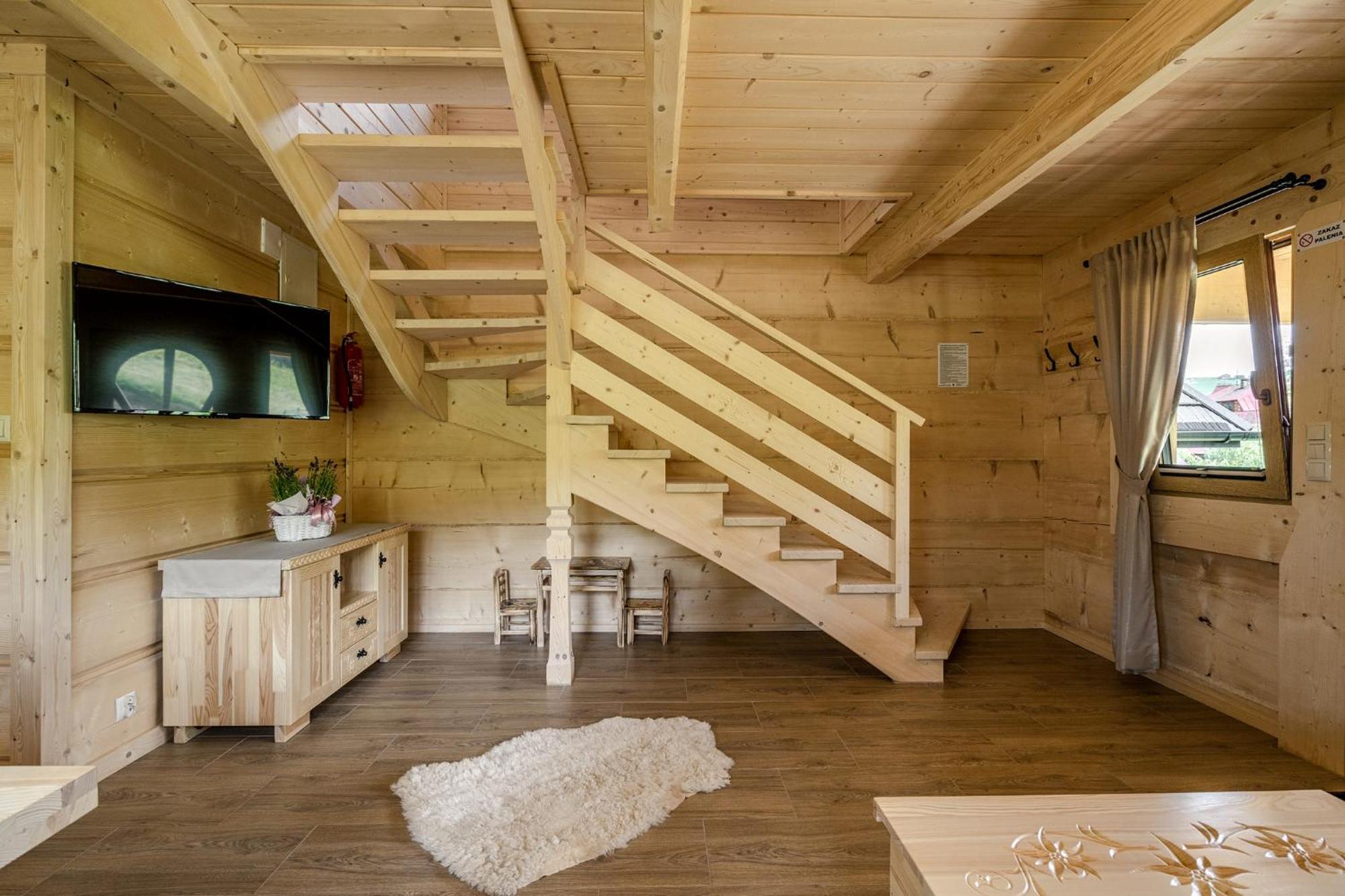 Szarotka, Rozeta I Parzenica Chalet