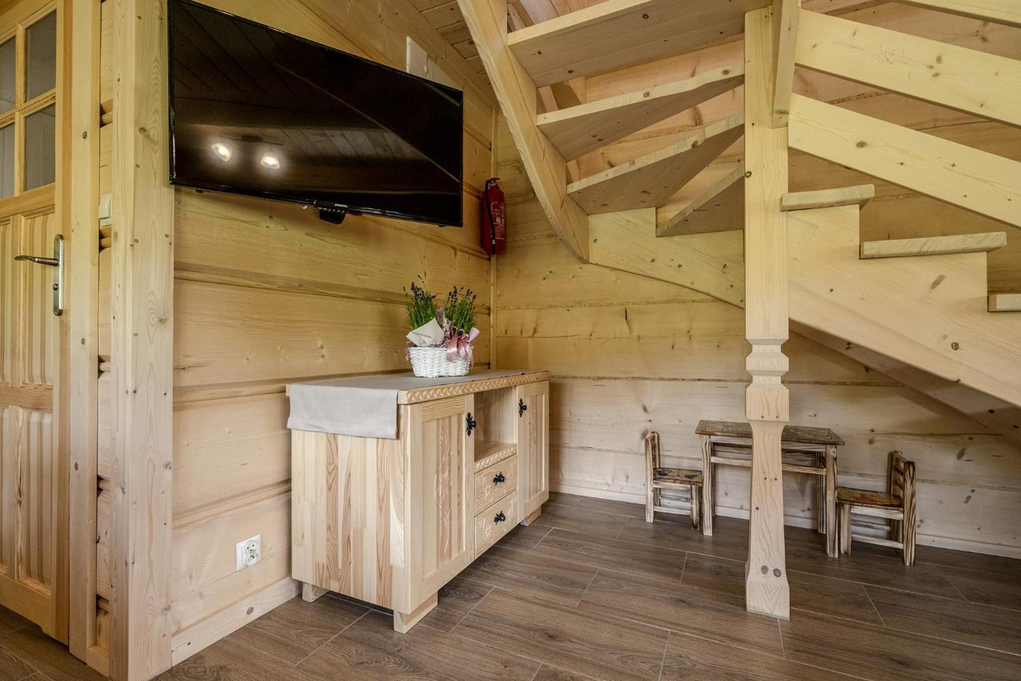 Szarotka, Rozeta I Parzenica Chalet Ratulow